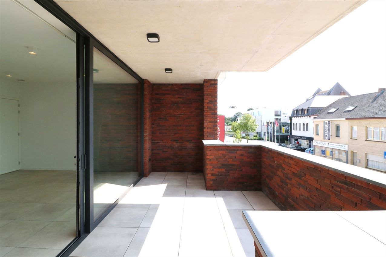 Nieuwbouwapp. met 2 slpk., terras en parking in centrum Averbode foto 8