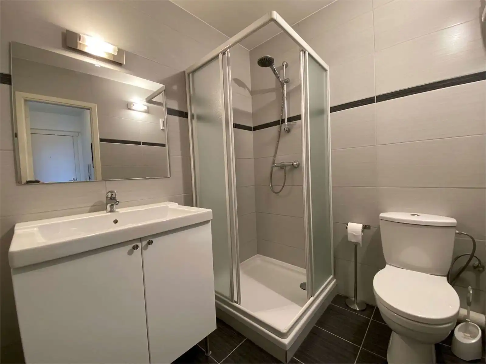 Ruime studio te huur in centrum Leuven foto 12