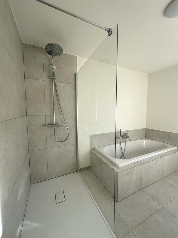 Volledig afgewerkte halfopen nieuwbouwwoning foto 13