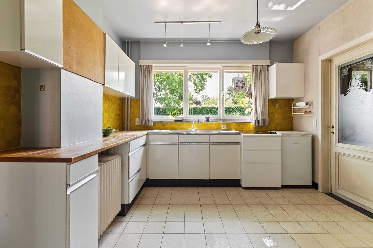KARAKTERVOLLE WONING MET TOFFE TUIN EN GARAGE! foto 10