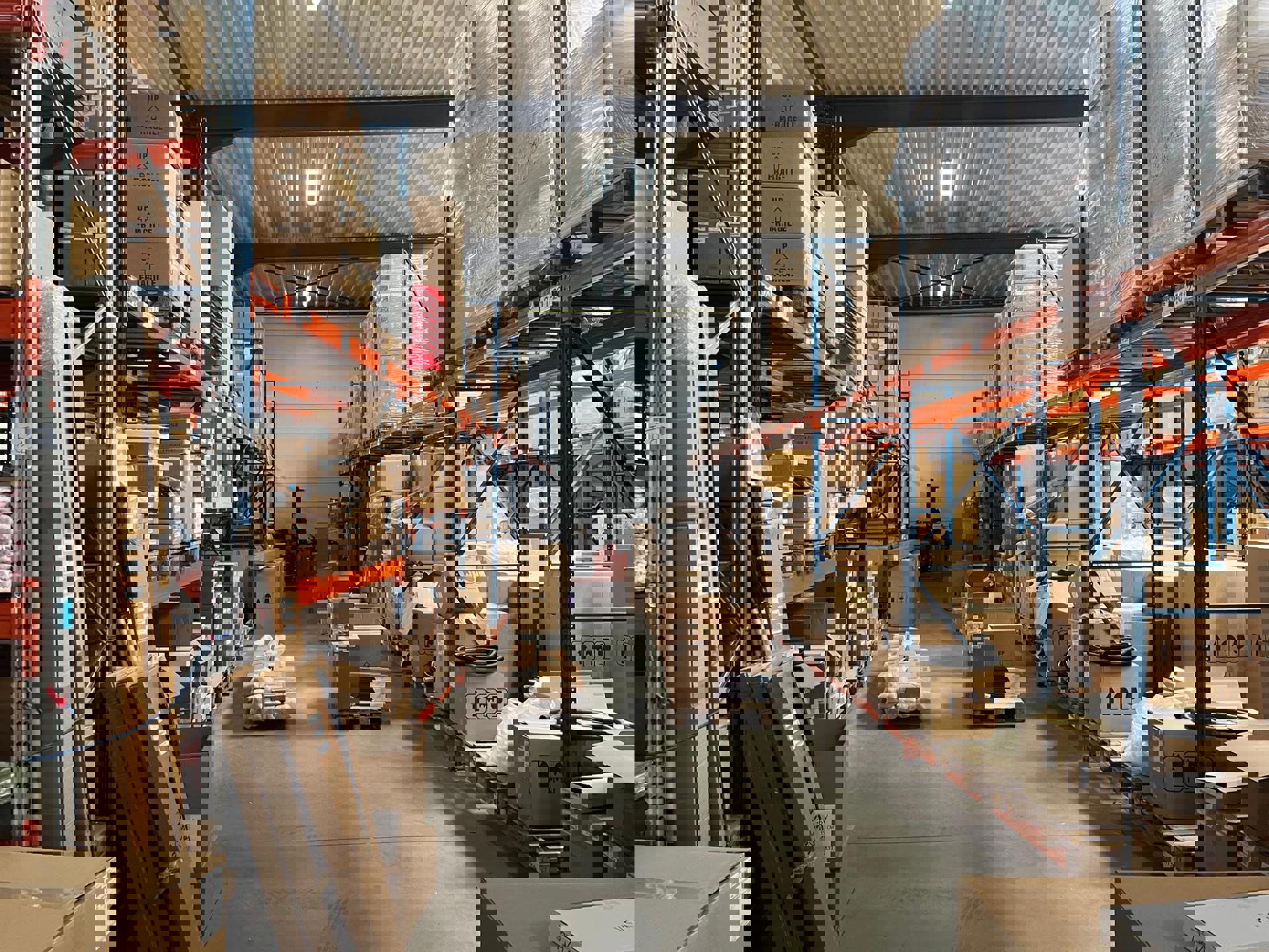 Wommelgem magazijn 940m² + mezzanine en aangename kantoren foto 5