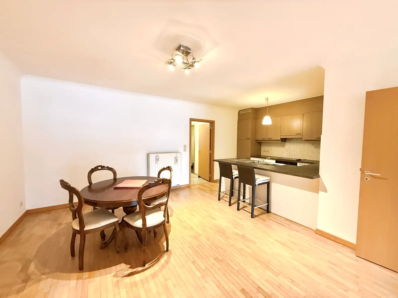 Instapklaar appartement 94 m² op een rustige locatie. foto 3