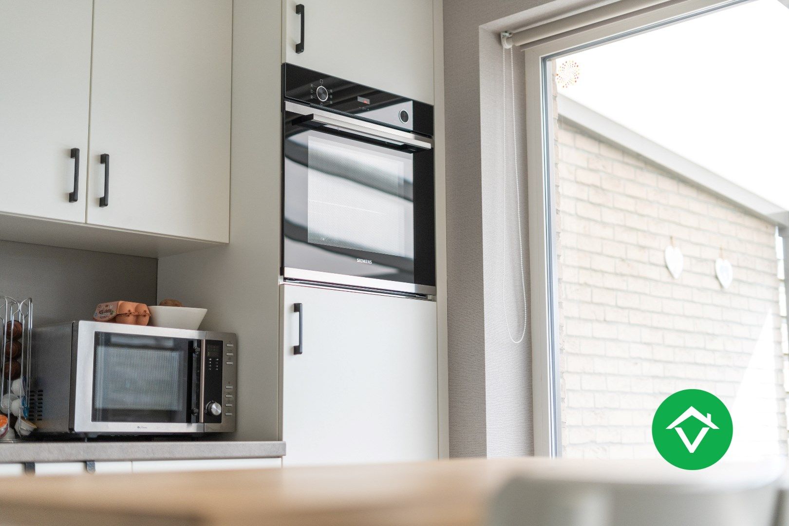 Instapklare, recente woning (2018) met 4 slaapkamers en garage in hartje Koekelare. foto 11
