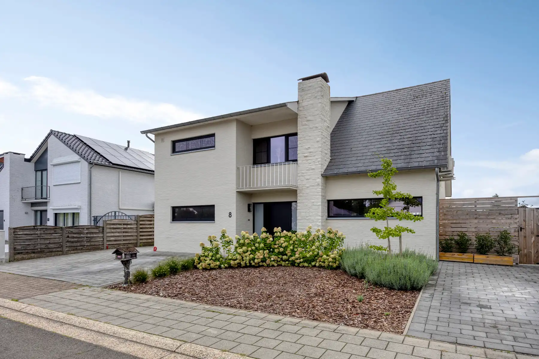Huis te koop foto {{pictureIndex}}