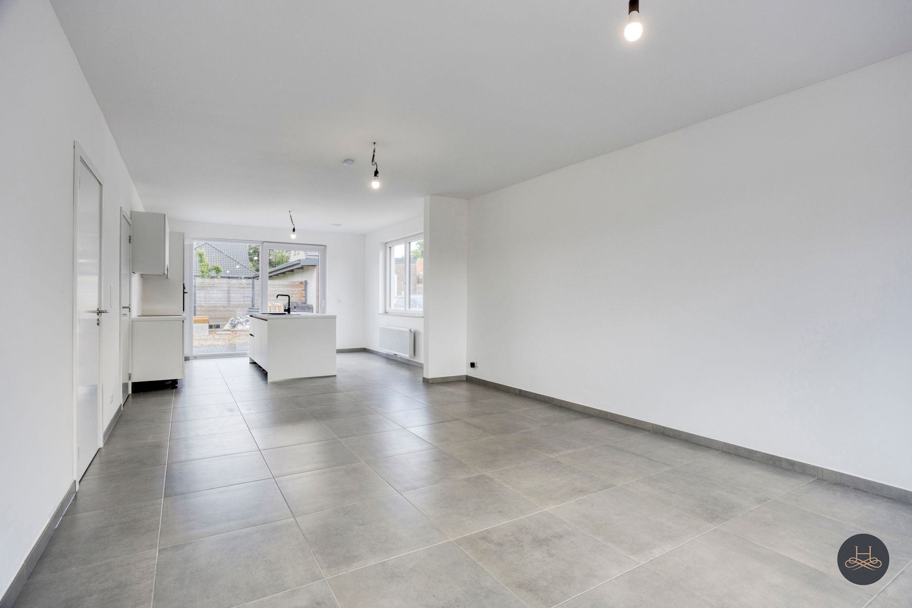 Rustig gelegen nieuwbouw woning met 3 slaapkamers foto 5