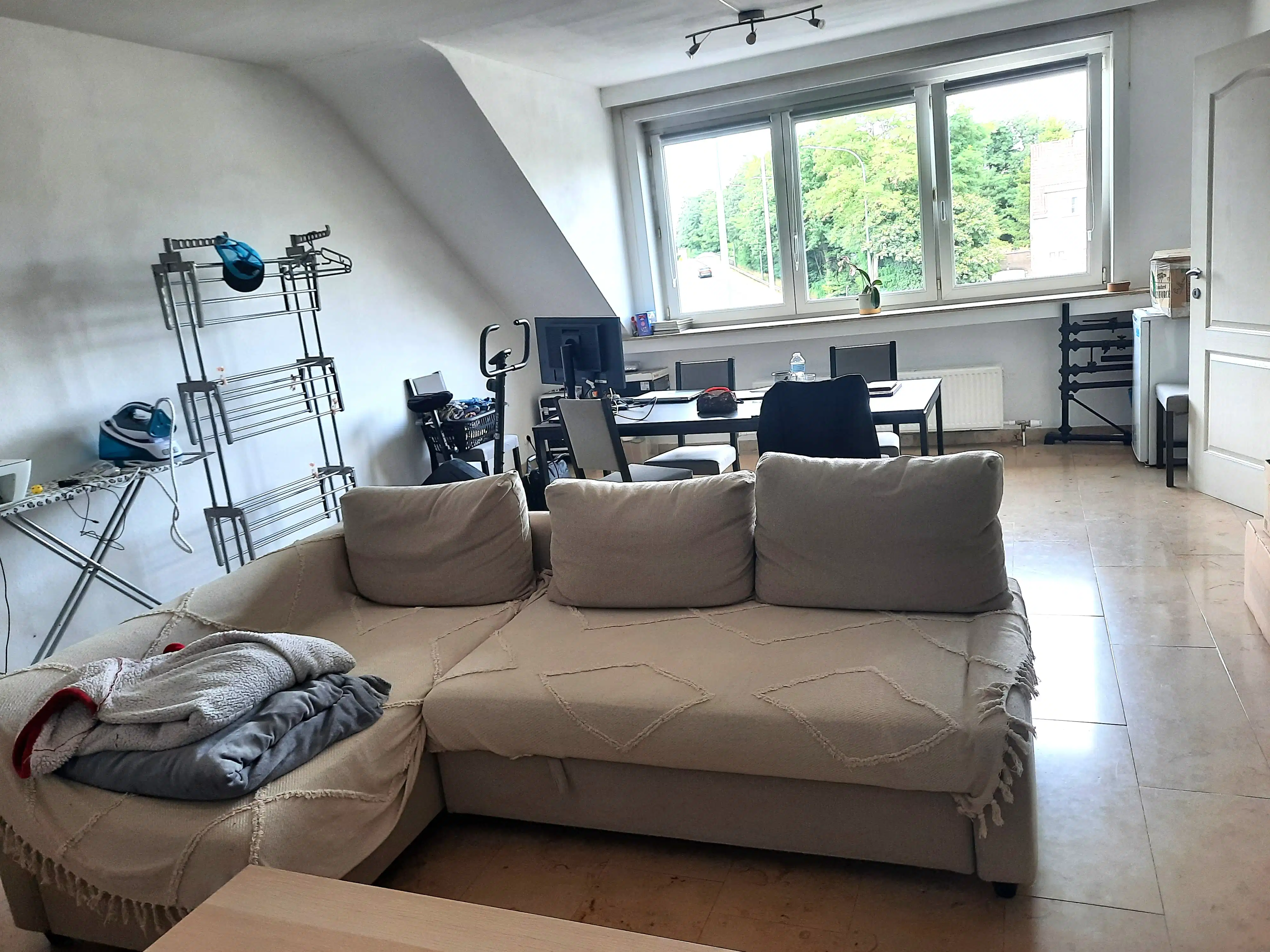 MEISE centrum: mooi 2spk appartement m balkon in klein gebouw foto {{pictureIndex}}