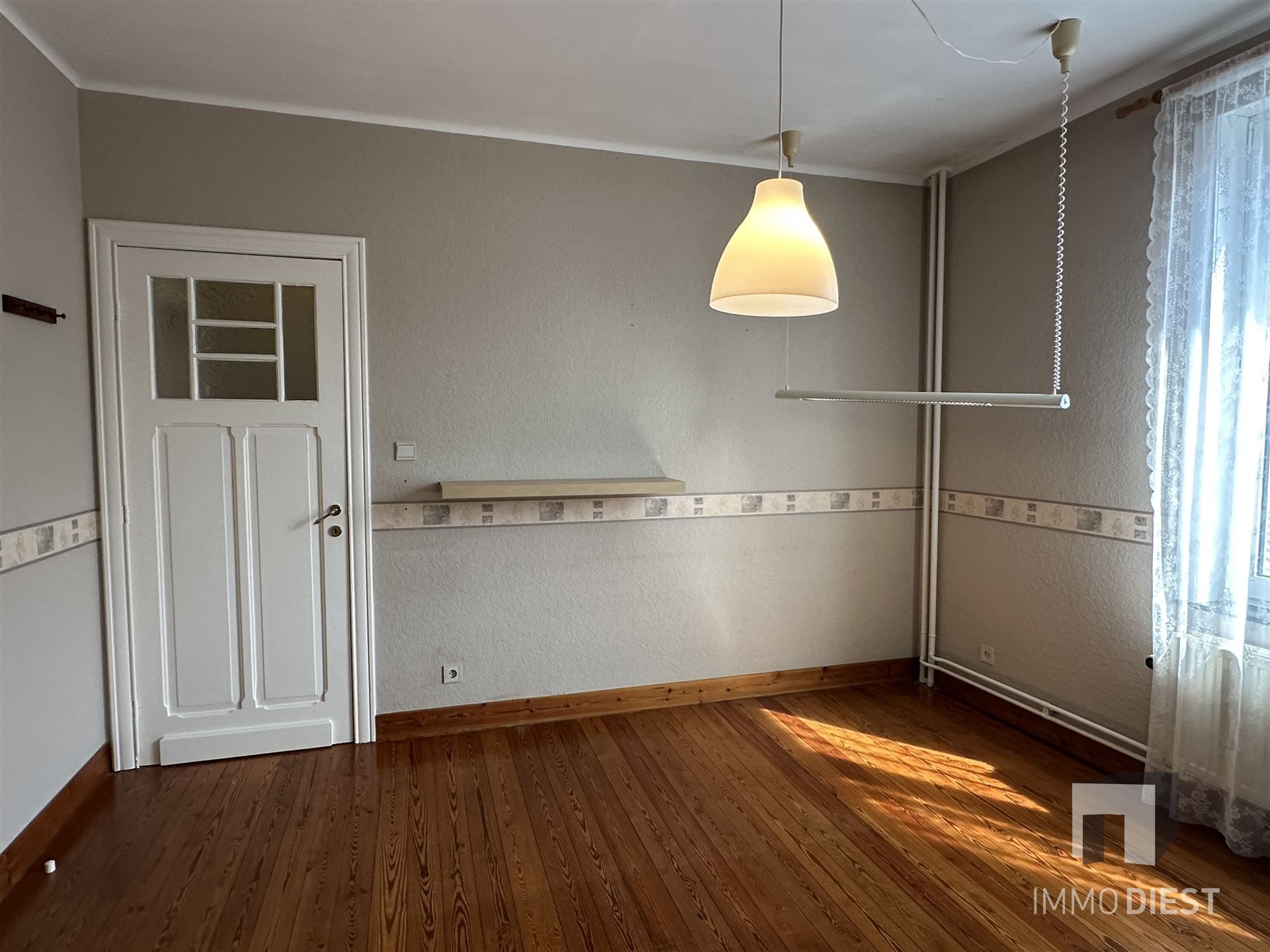 Knappe woning met 3 ruime slaapkamers en mooie tuin - instapklaar foto 32