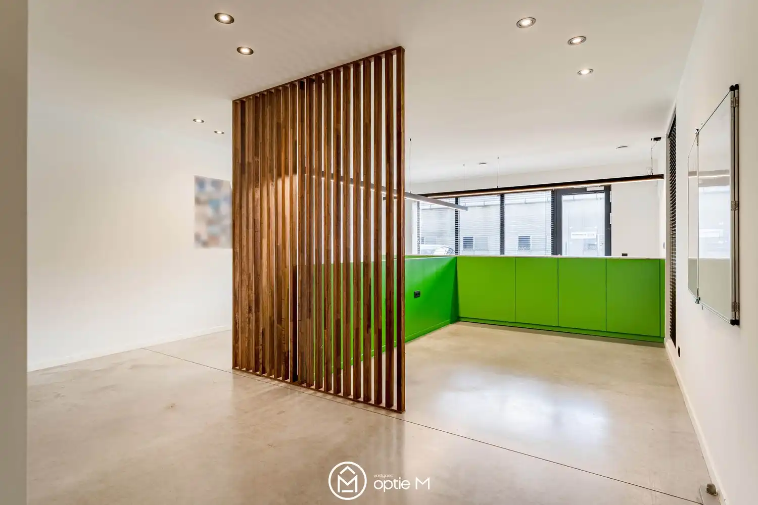 Moderne bedrijfsunit met unieke kantoren in Heusden foto 5
