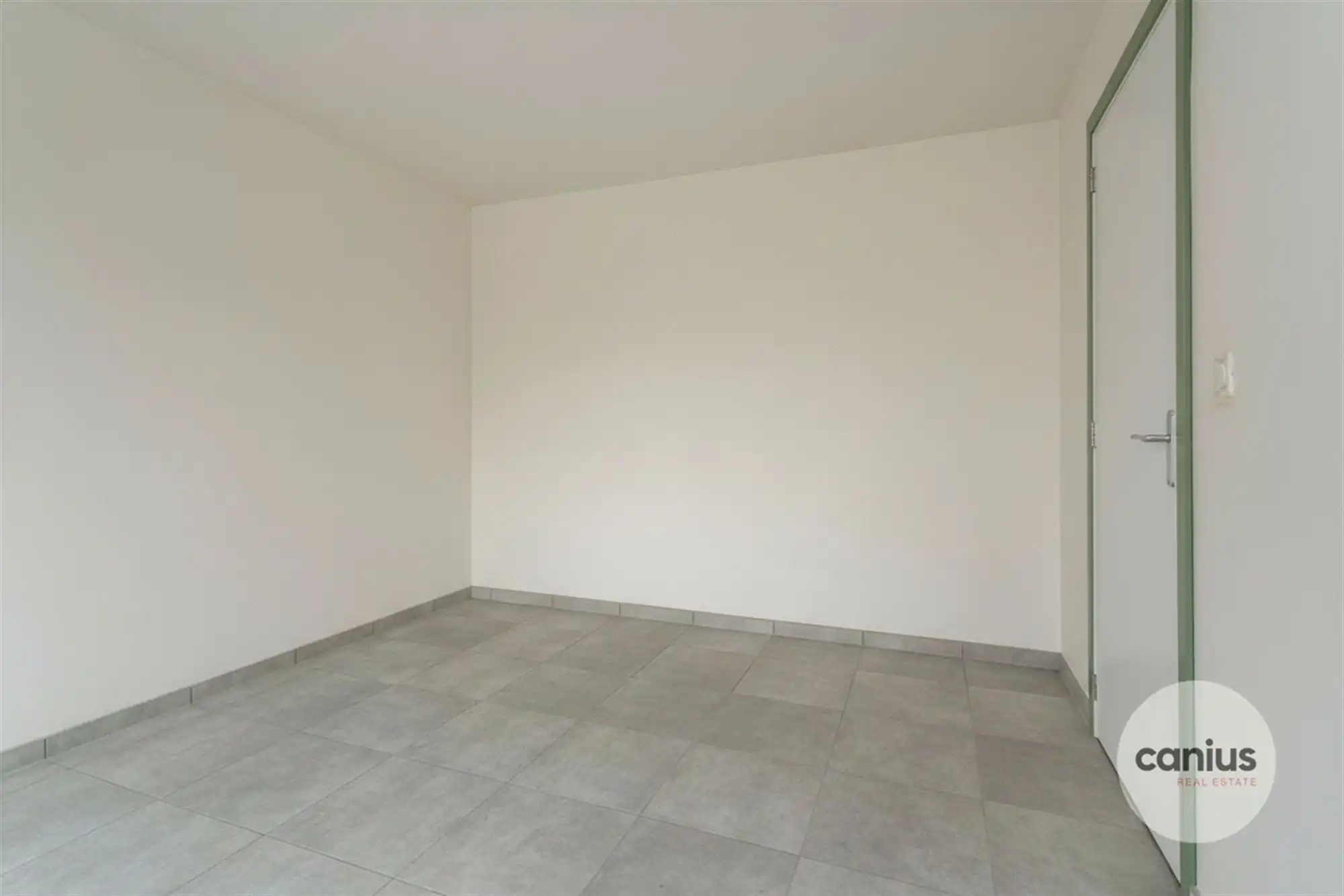 APPARTEMENT MET 2 SLPKS NABIJ HET CENTRUM foto 8