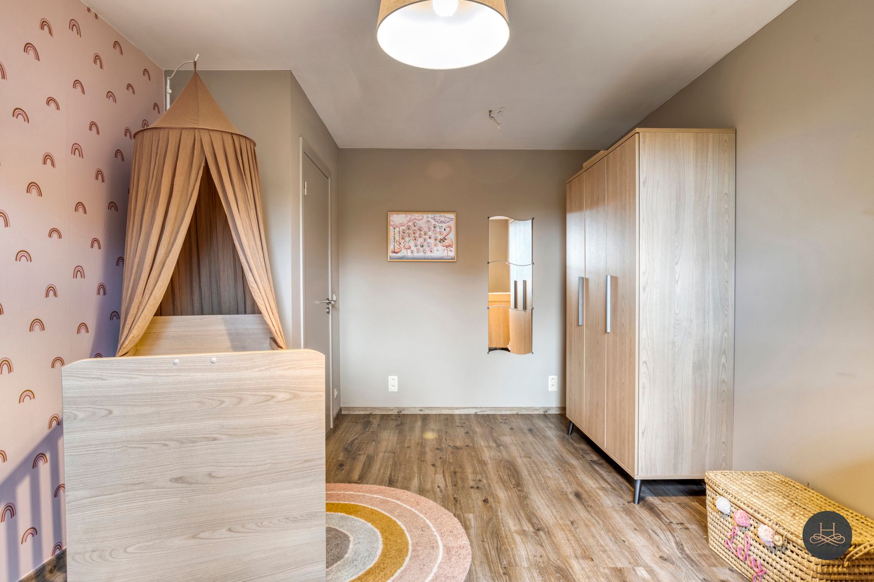 Charmante, gerenoveerde halfopen woning met grote tuin foto 23