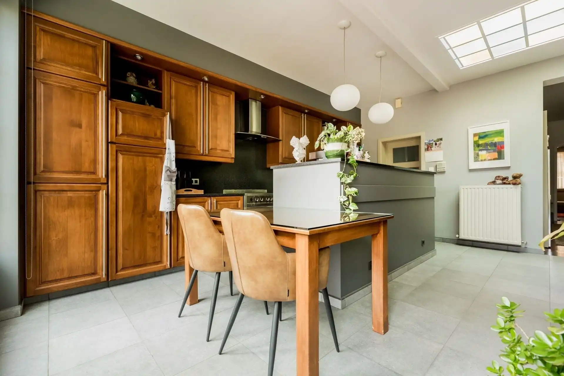 Ruime karaktervolle woning met 6 slpks en tuin! foto 12