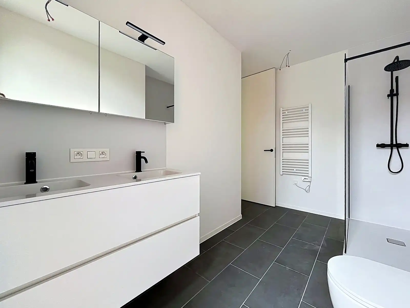 Instapklare nieuwbouwwoning – incl. BTW & registratie €346.990 ✨ foto 14