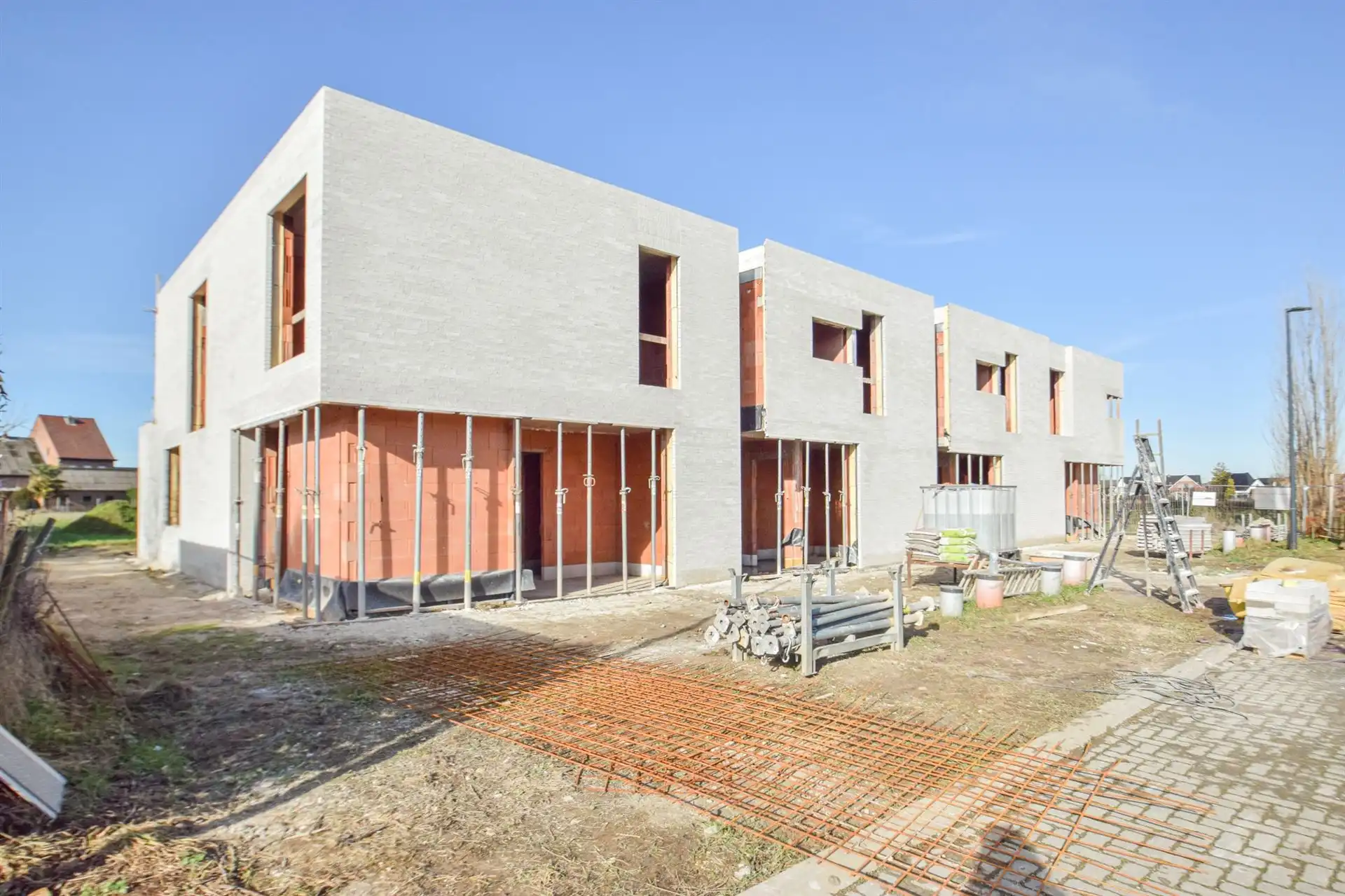 Halfopen nieuwbouw met mog. 4 slpk in een doodlopende straat foto 19