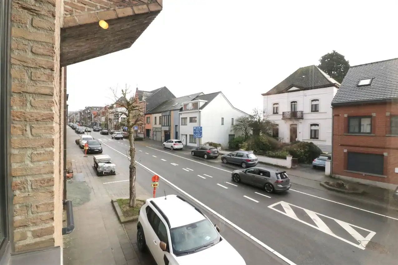 App. met één slaapkamer, autostaanplaats, nabij centrum foto 24