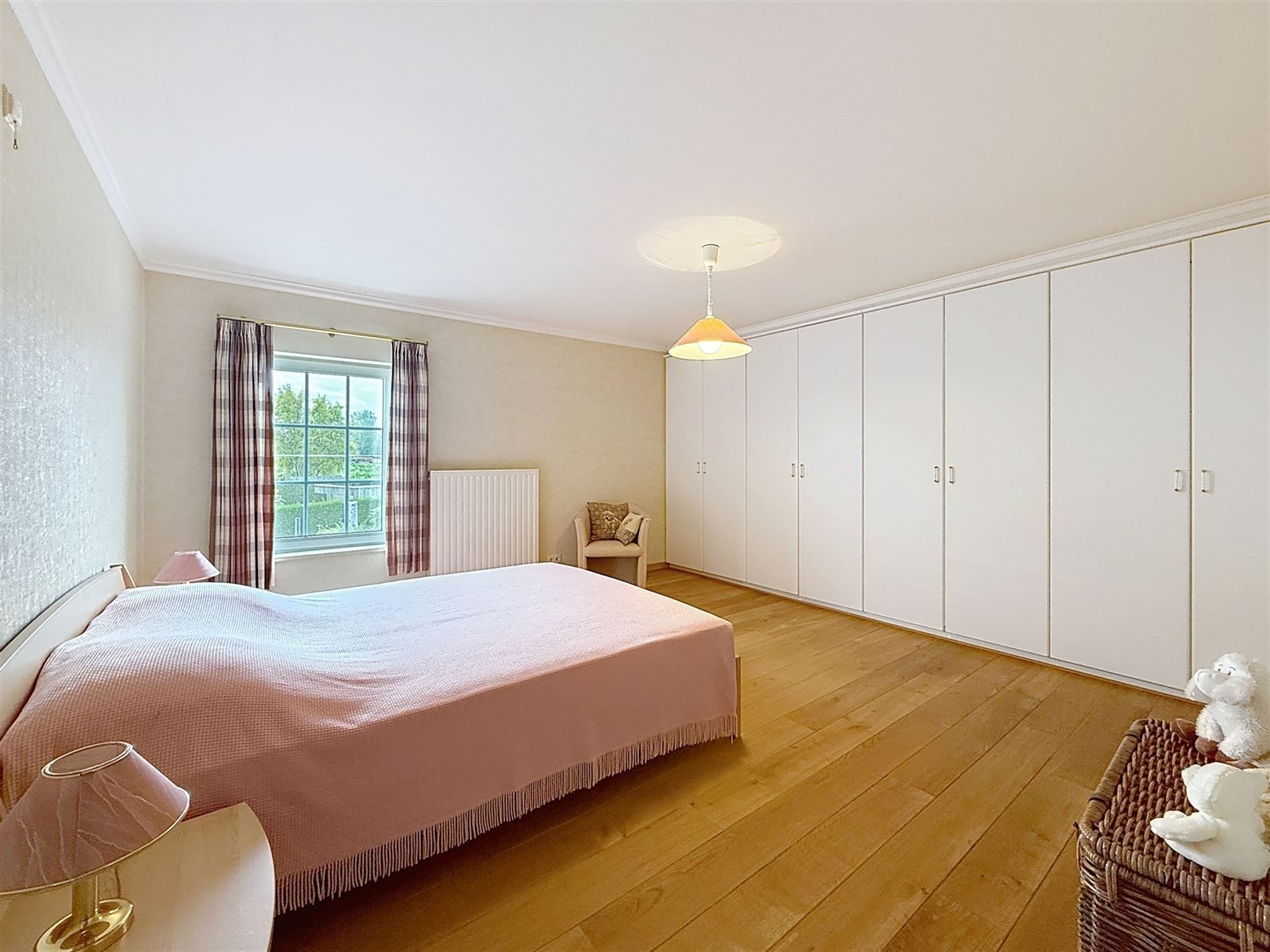 Instapklare woning, 2 slpks + inrichtb. zolder, tuin, 10a 85ca foto 22