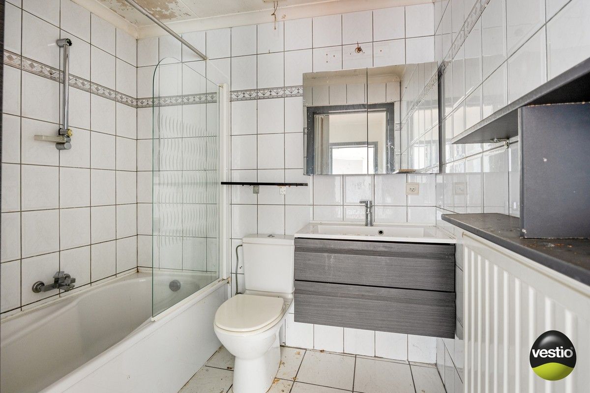 Handelspand met woonst / projectopportuniteit aan de Luikersteenweg. foto 13