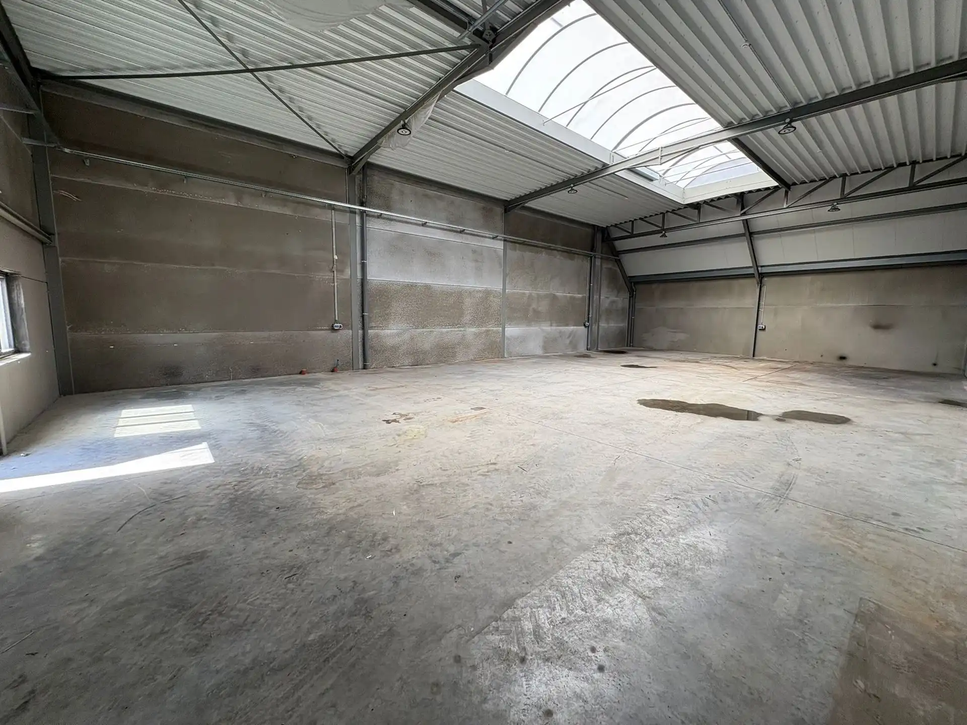 Nieuwbouw KMO-units te huur te Waregem foto 5