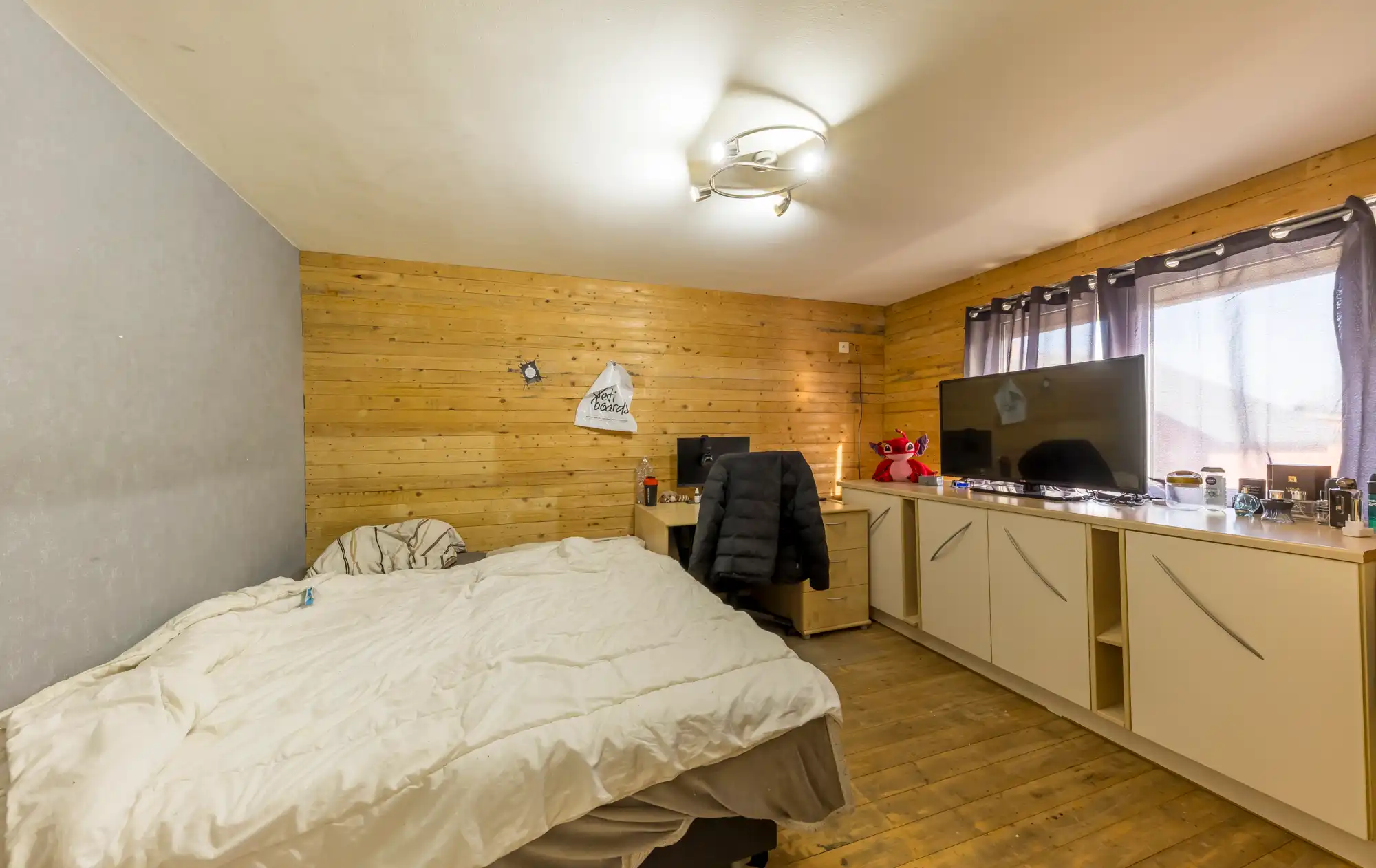 TE KOOP: 4-slaapkamerwoning op zeer gunstige locatie in Gerdingen foto 9