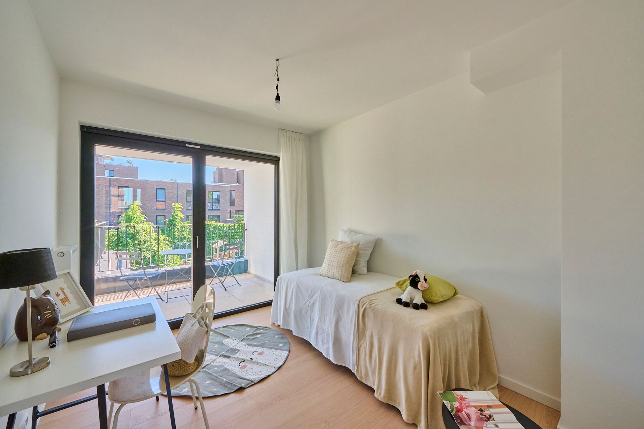 Volledig vernieuwd ruim appartement met 3 slaapkamers foto 14