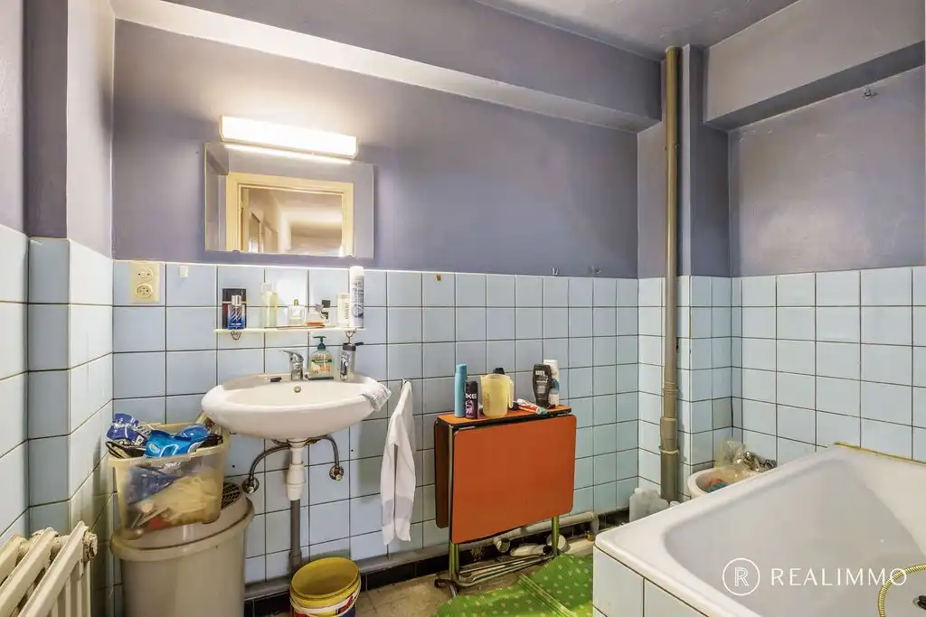 Centraal gelegen verhuurder 2-slaapkamerappartement foto 8