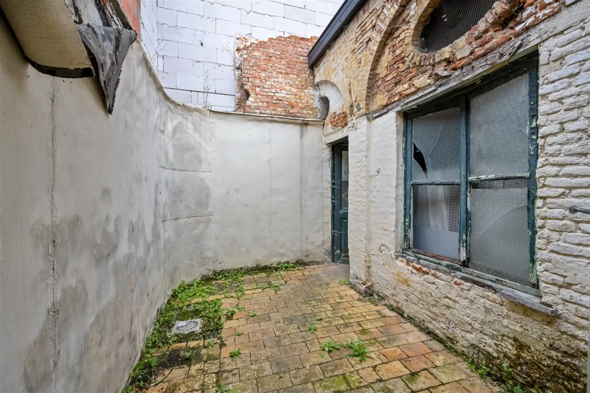 Commercieel gebouw in winkelstraat te Aalst foto 13