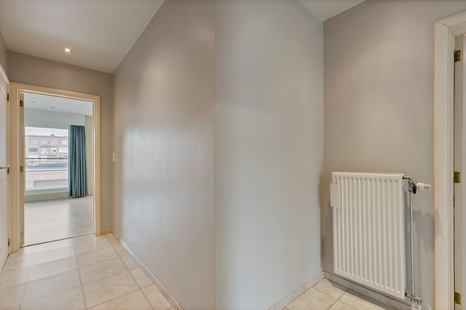 Instapklaar gezellig appartement op het eerste verdiep foto 7