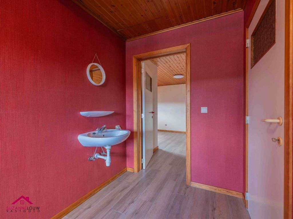 Ruim duplexappartement met 3 slaapkamers foto 24