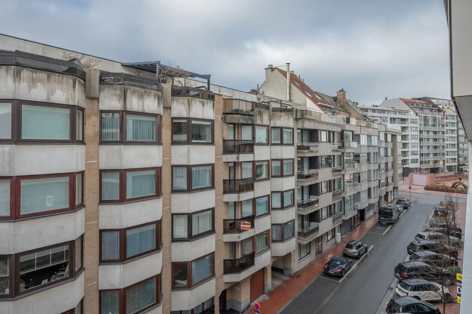 Instapklaar appartement op zeer centrale ligging tussen Lichttorenplein en Dumortierlaan foto 5
