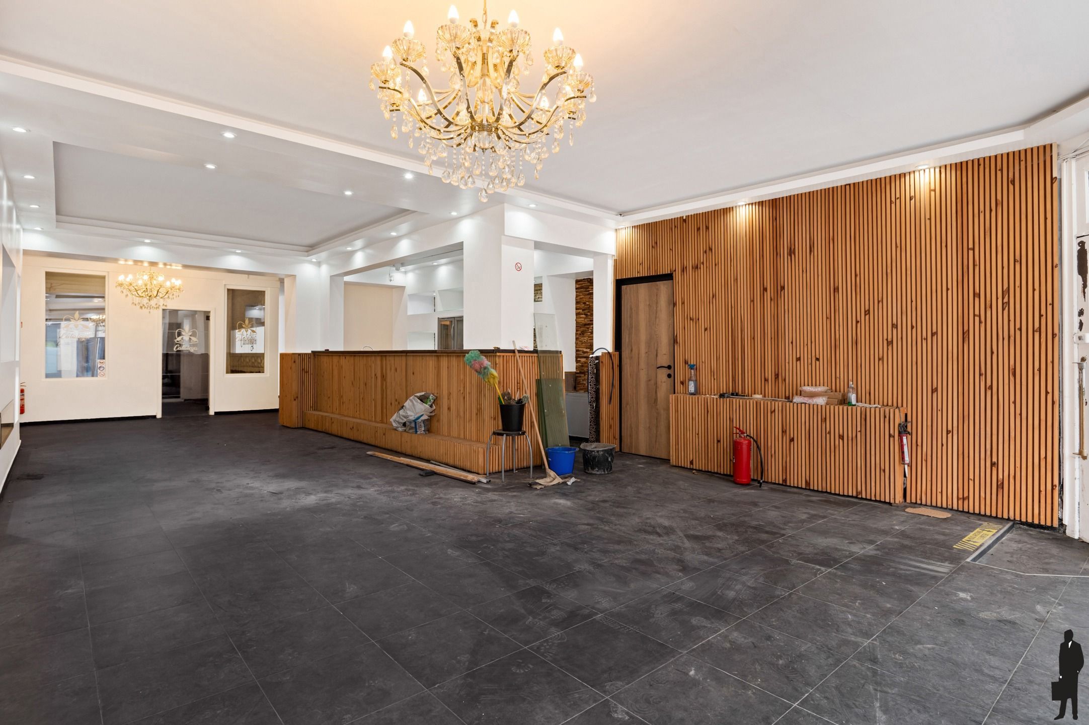 Handelshuis met zichtbaarheid, ruimte en mogelijkheden!  foto 4