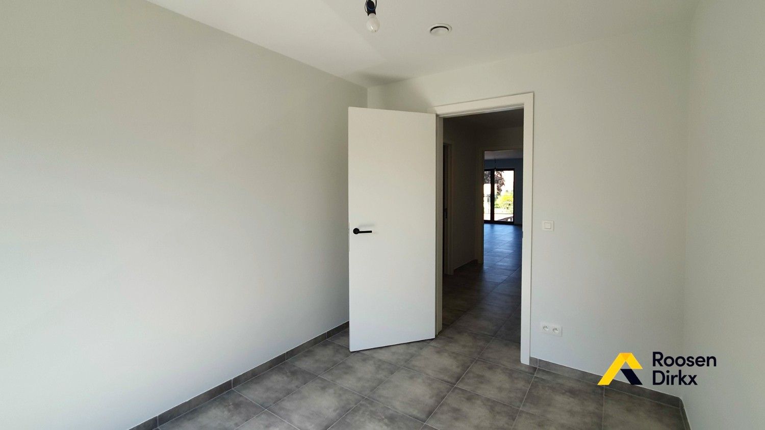 PRACHTIG APPARTMENT MET 2 SLK EN TERRAS HARTJE BREE! foto 22