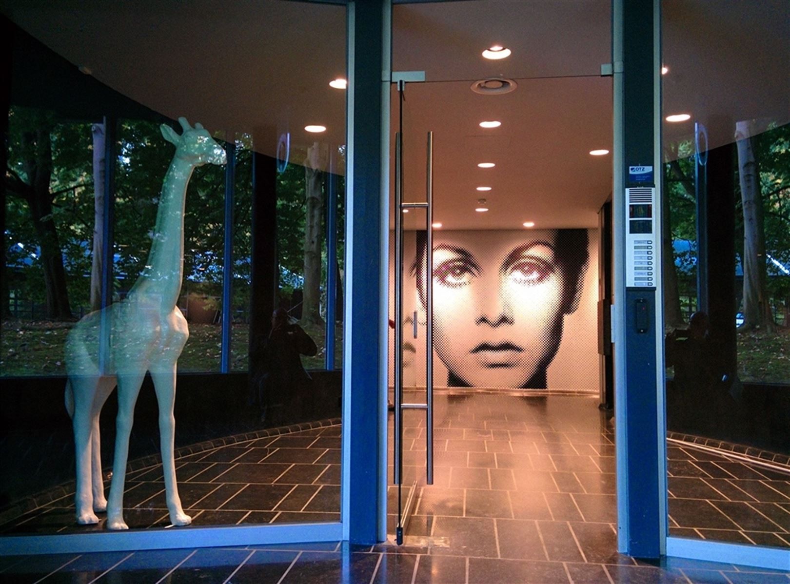 GLAVERBEL: kantoren te huur vanaf 670m² foto 4