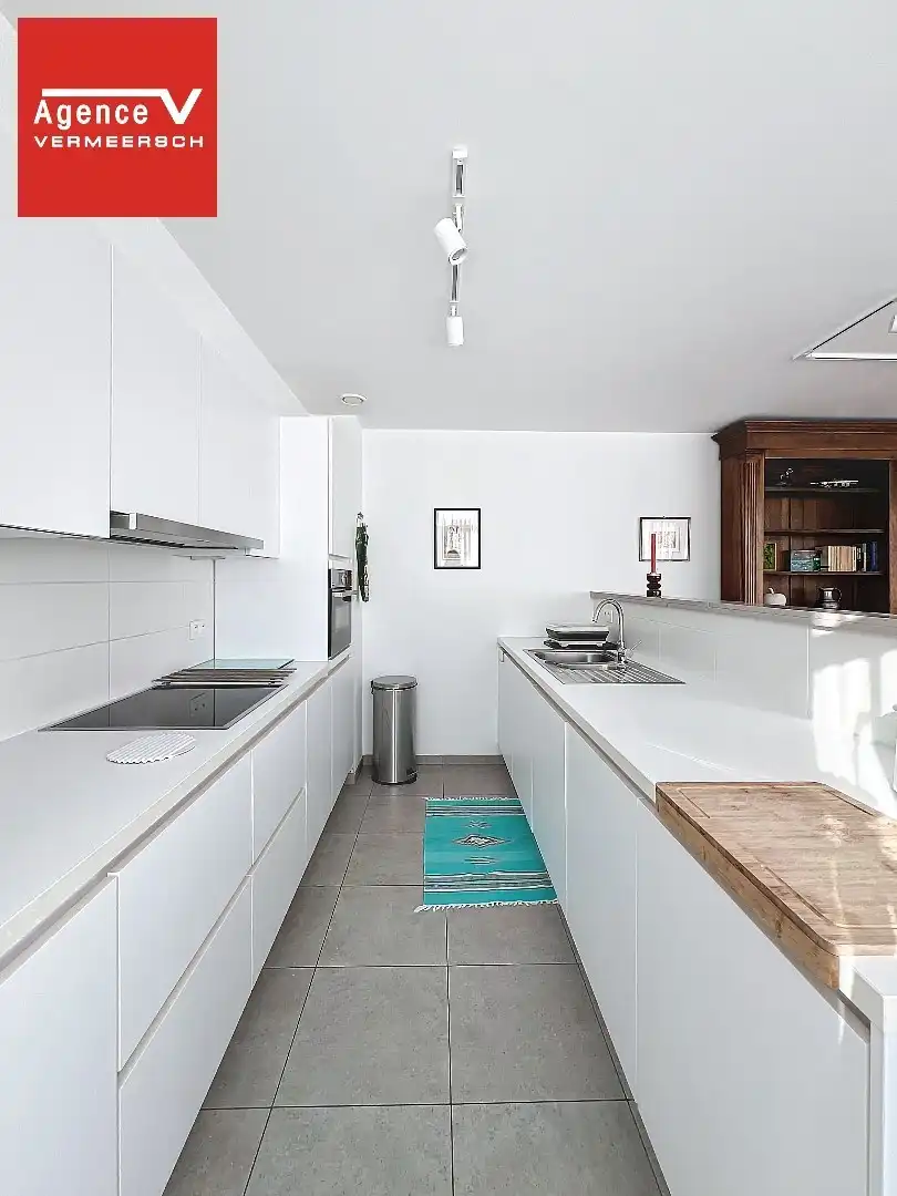 Ruim en lichtrijk GEMEUBILEERD  2-slkr appartement (117m²)gelegen op 50m van Zeedijk!  foto 11