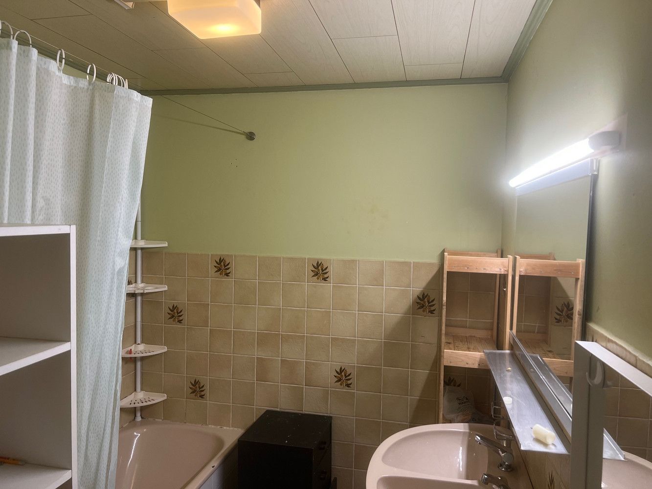 Twee slaapkamer appartement met ruime garage foto 18