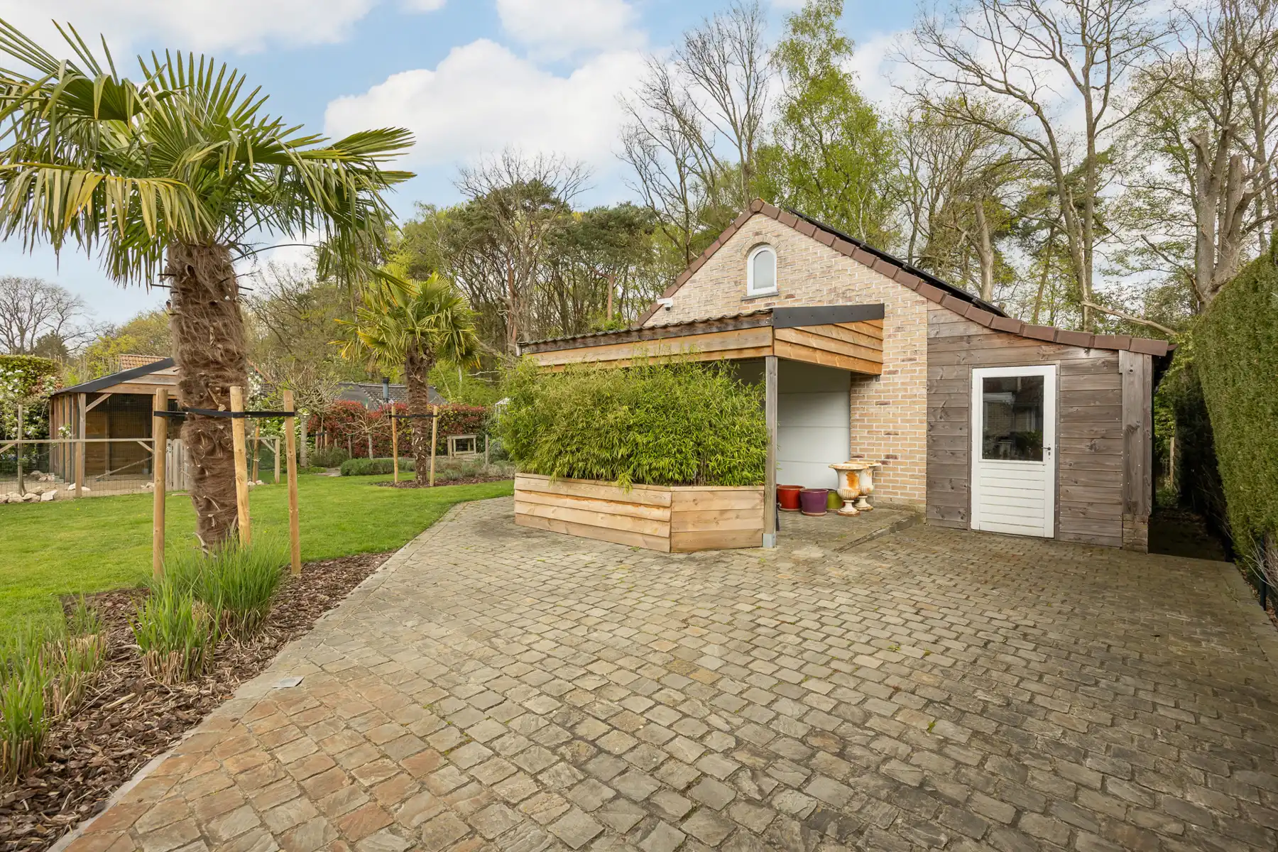Instapklare woning gelegen in een doodlopende straat foto 15