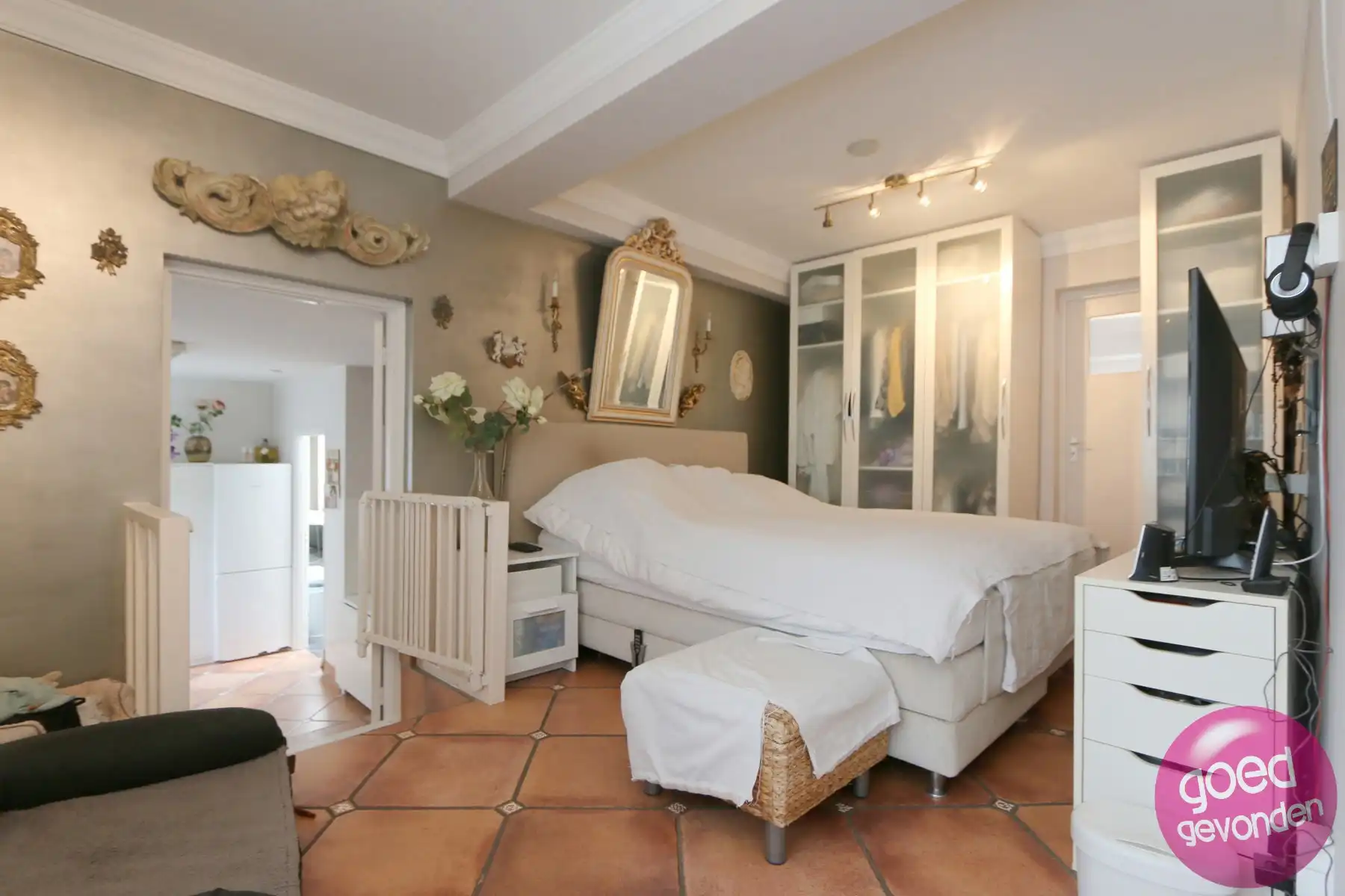 UNIEKE DUBBELE WOONST - TUIN - TERRAS - PARKING foto 9