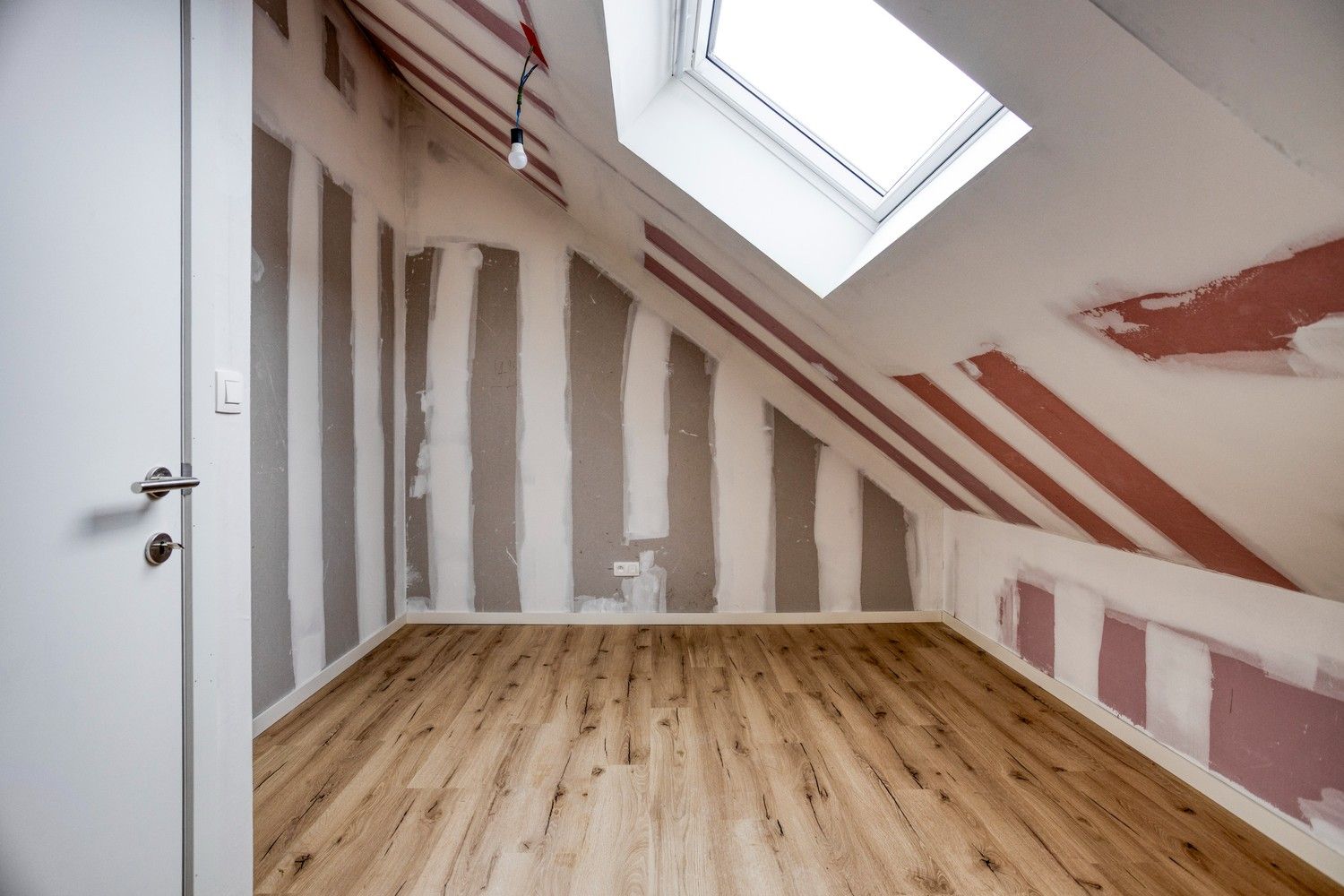 Recent gerenoveerd en energiezuinig duplex-appartement met 3 slaapkamers in Oudsbergen foto 14