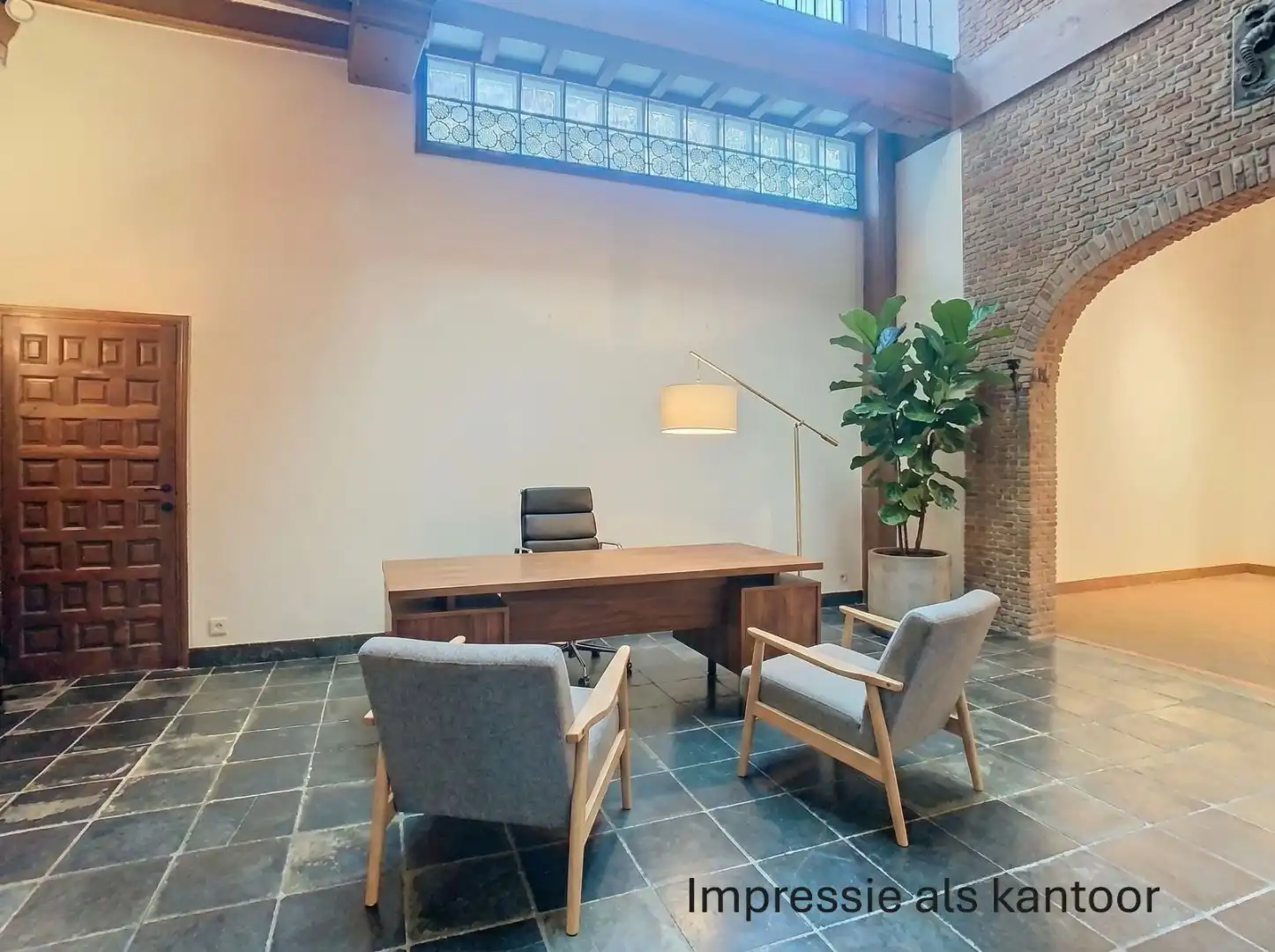 Handelsruimte 100m² in Hartje Antwerpen op steenworp van de Kathedraal. foto 4