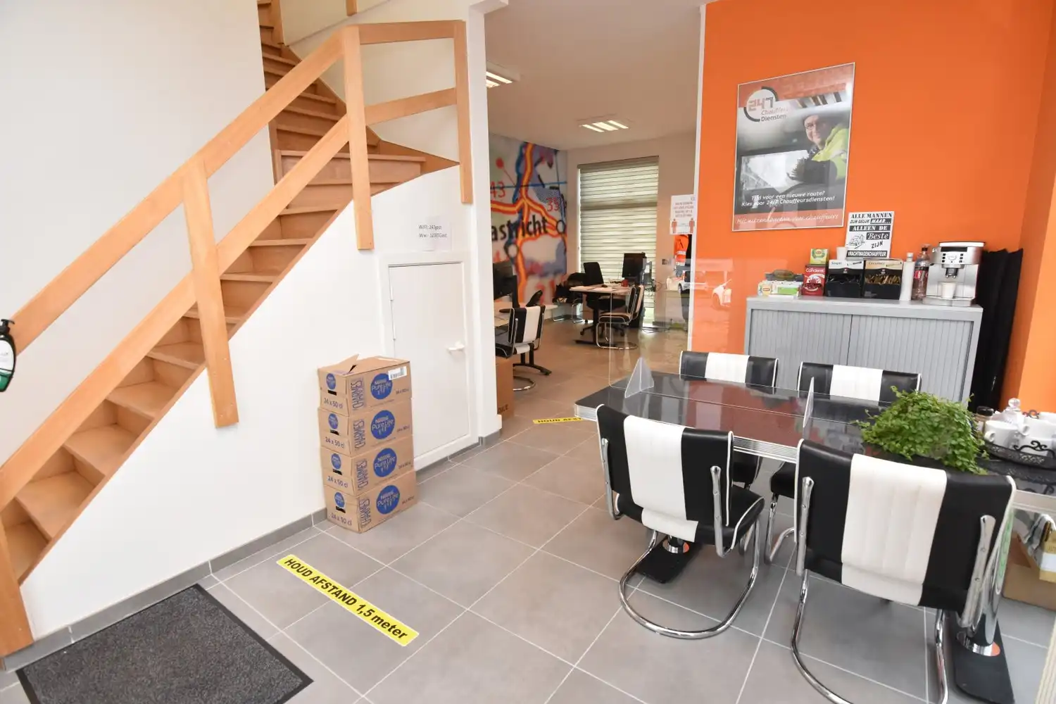 CENTRAAL GELEGEN KANTOORRUIMTE 110M2 foto 11