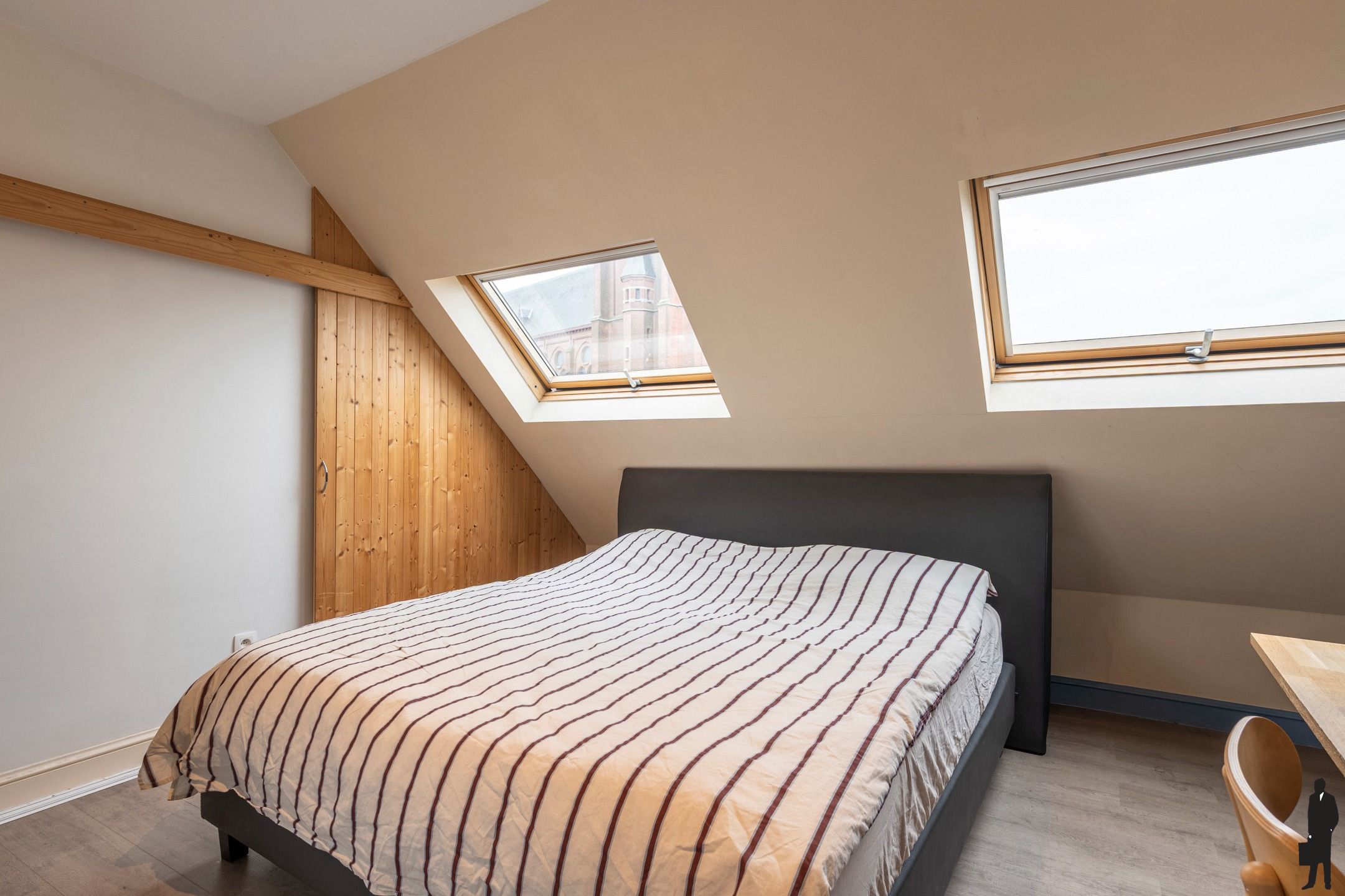 Centraal gelegen duplex (investerings)appartement met terras foto 12