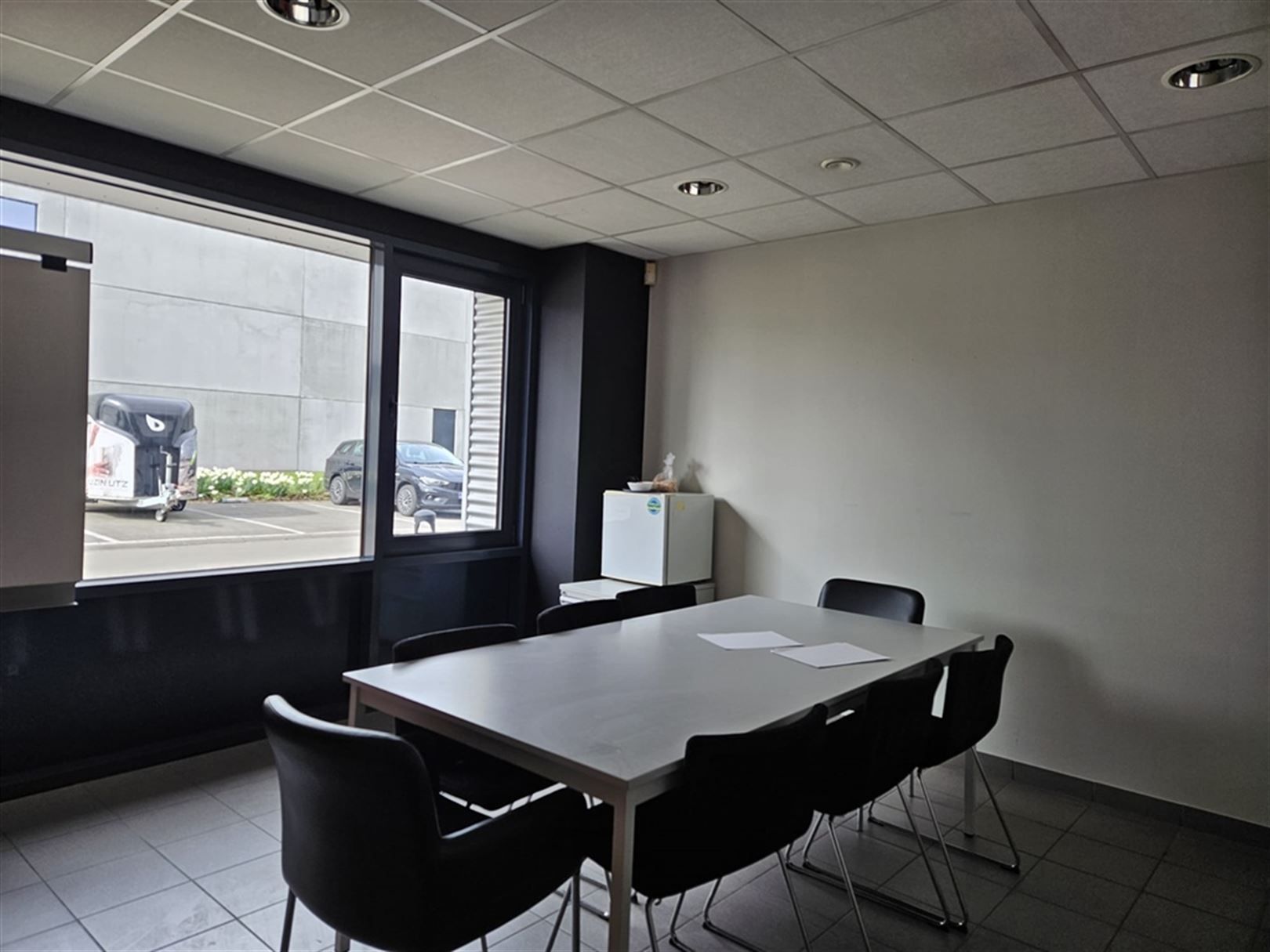 Goed bereikbare kantoren + magazijn foto 11