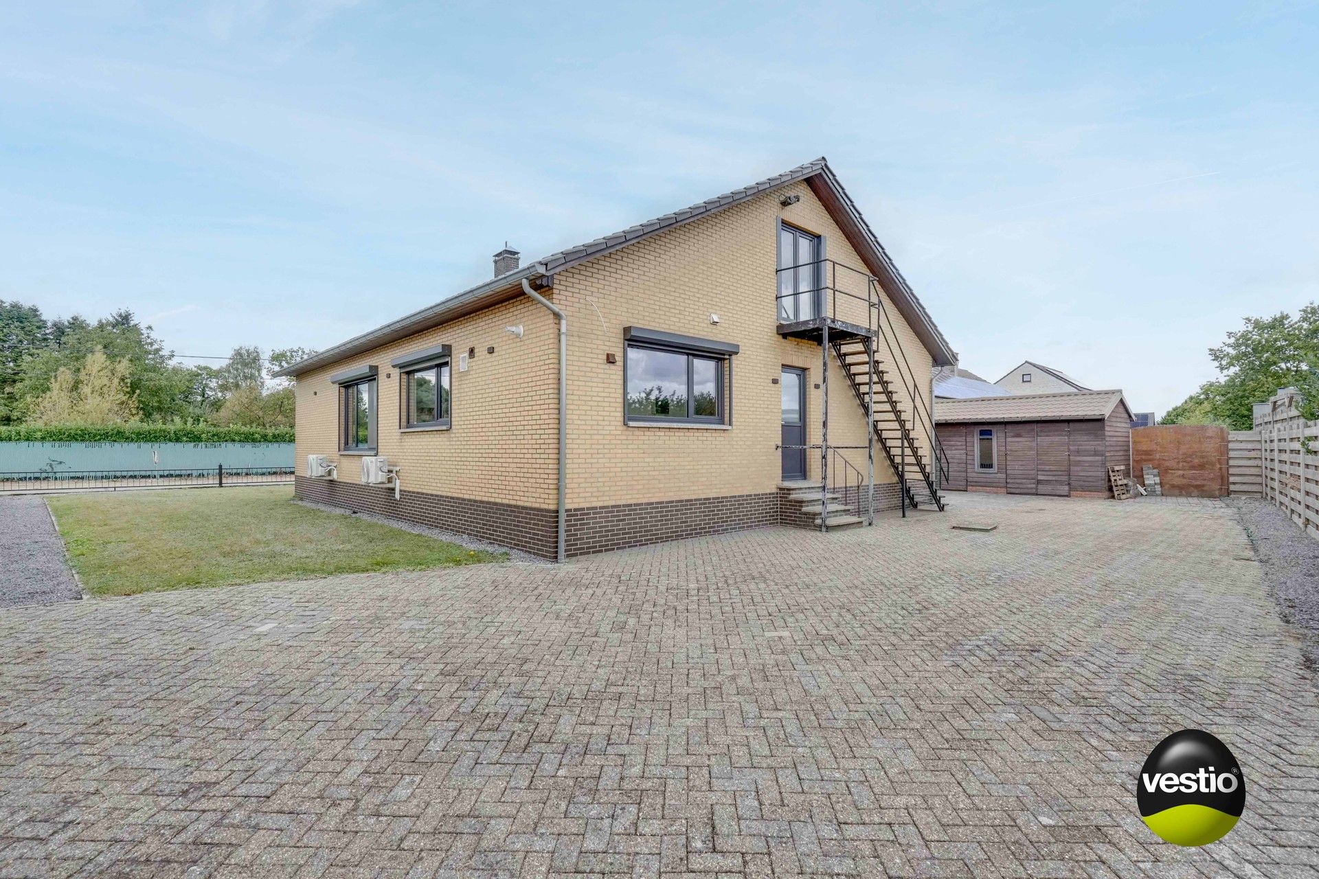 GERENOVEERDE WONING MET 5 SLAAPKAMERS foto 5