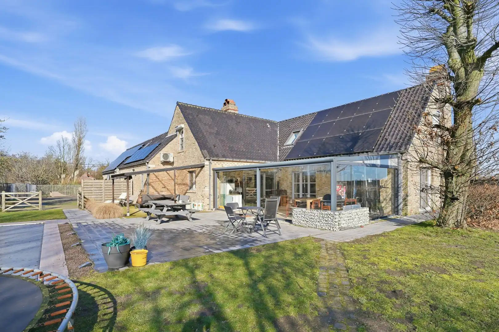 Landelijk gelegen villa met loods in Aartrijke foto 5
