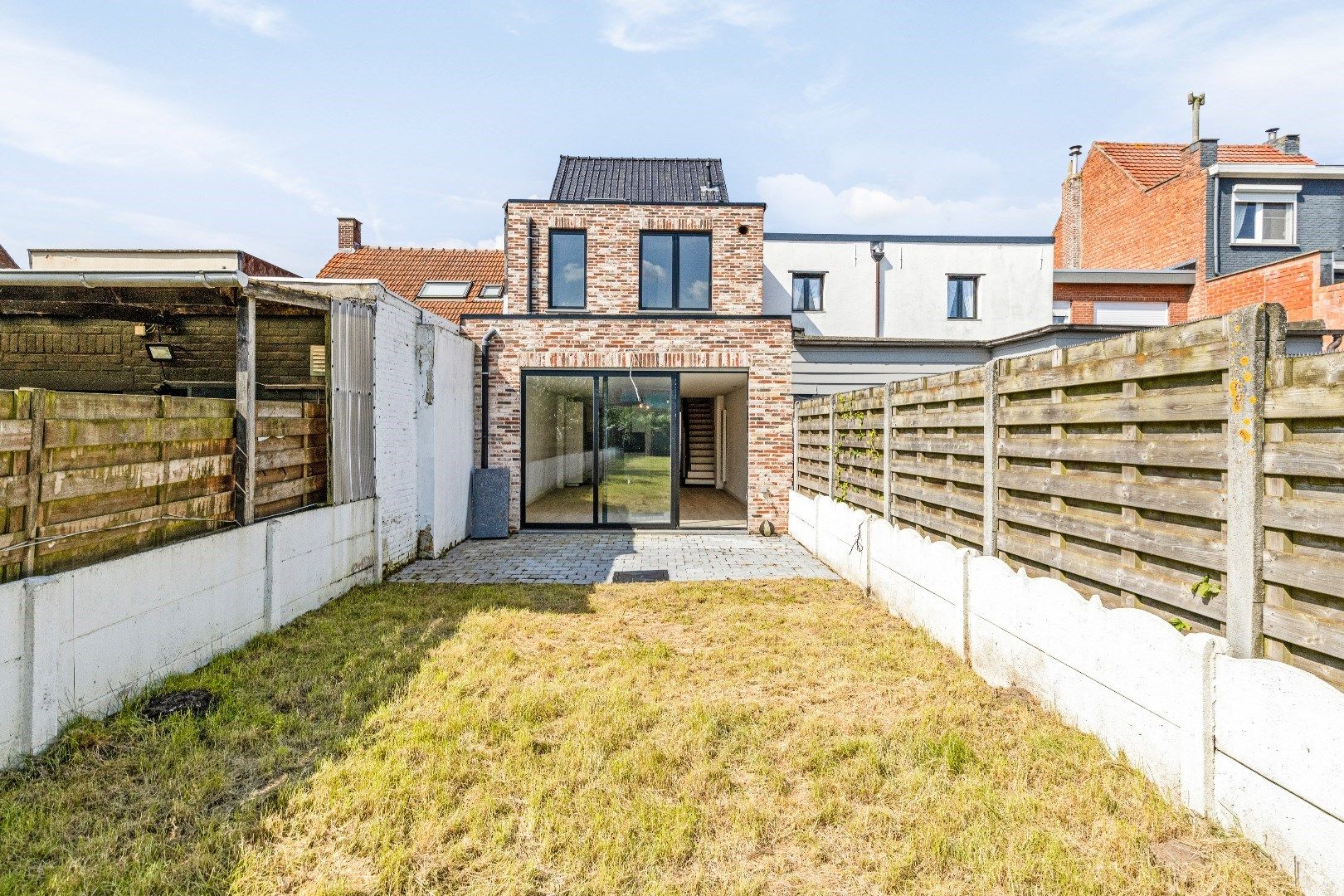 Prachtig gerenoveerde 4-slpk woning in het centrum van Stabroek! foto 16
