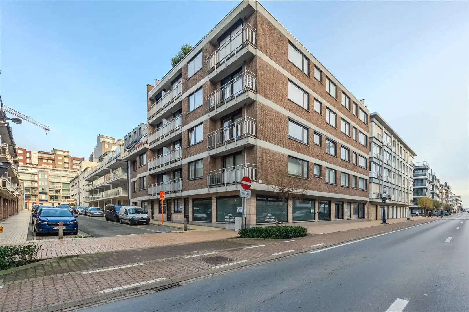 handelspand met woonst foto {{pictureIndex}}