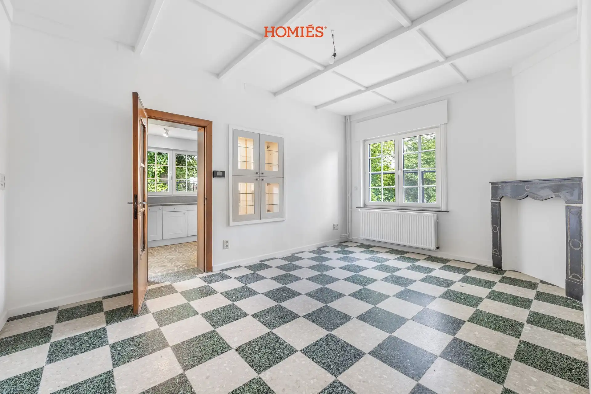 Karaktervolle gerenoveerde woning met 4 slaapkamers foto 6