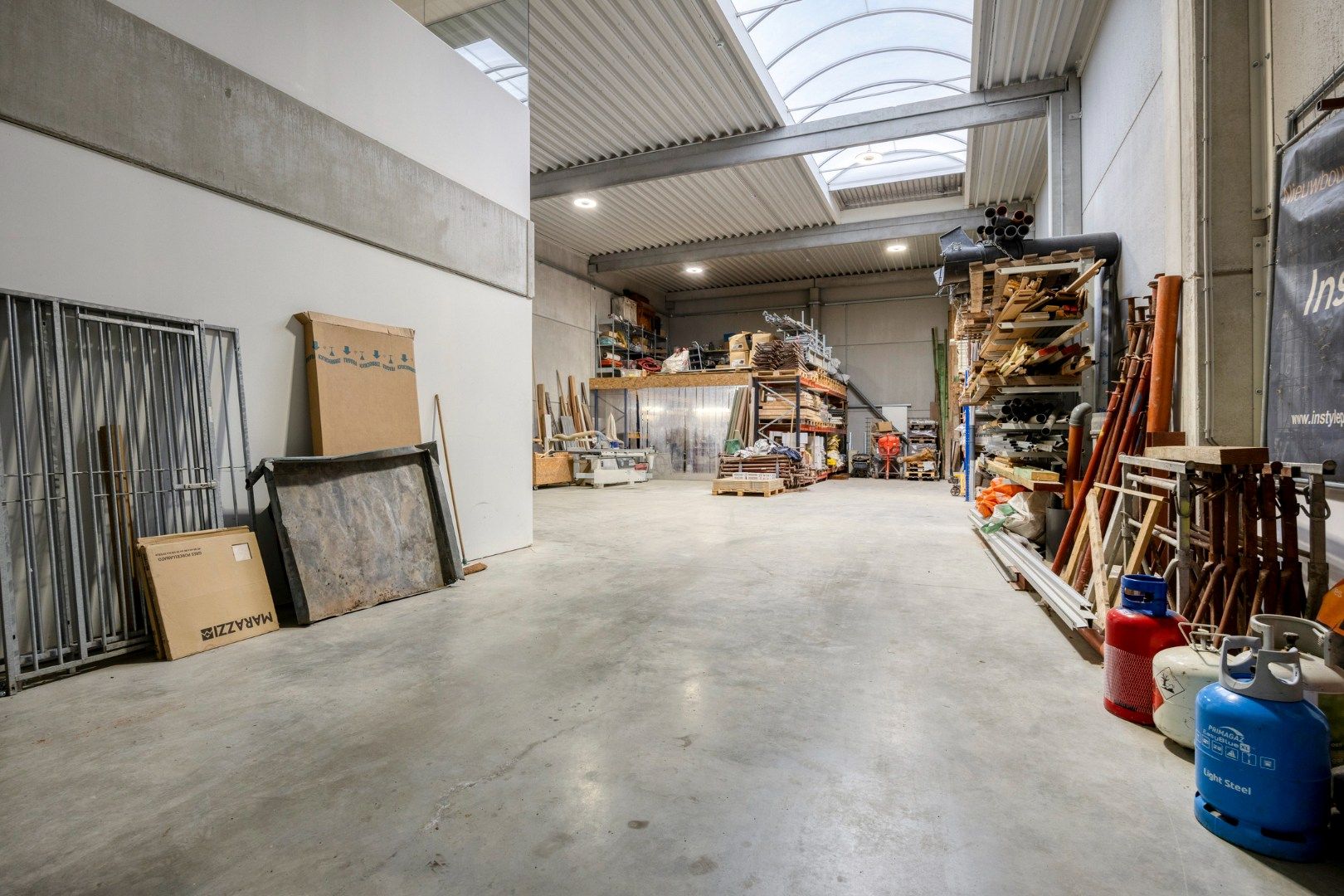 KMO-Unit van 299 m²  met 2 parkings gelegen te Tienen - bouwjaar 2019 - verkoop onder registratierechten foto 4