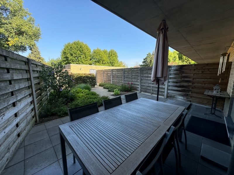 Modern gelijkvloers appartement met tuin, 2 slaapkamers en garage! foto 17