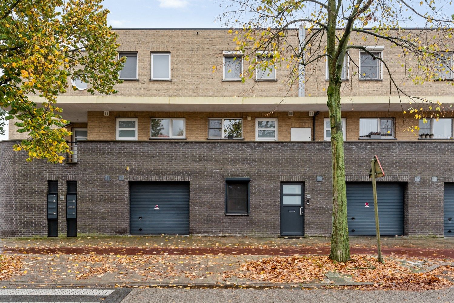 Ruim duplexappartement op centrale ligging nabij centrum Wilrijk foto 16