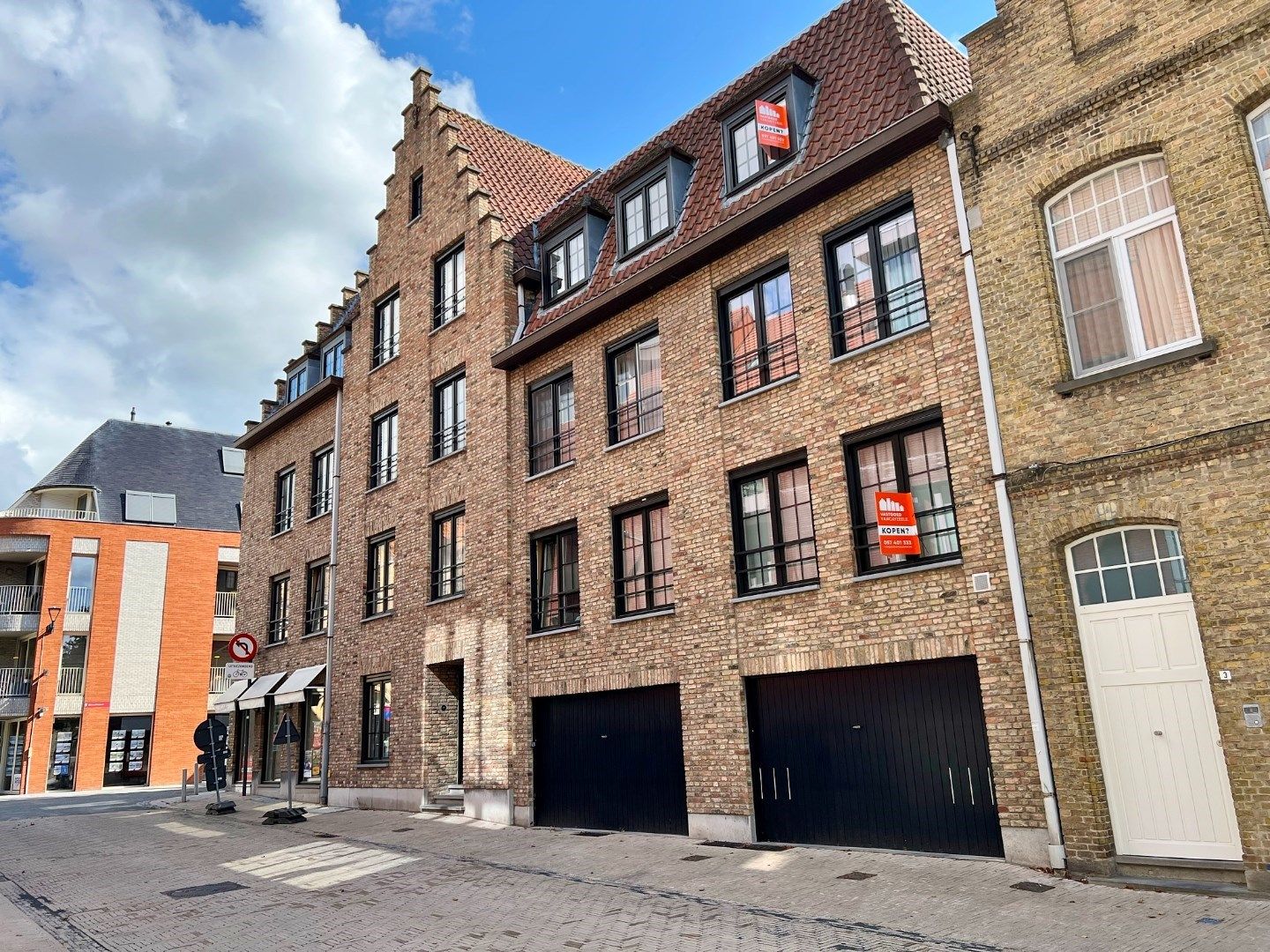 Appartement met terras op wandelafstand van de markt. foto {{pictureIndex}}