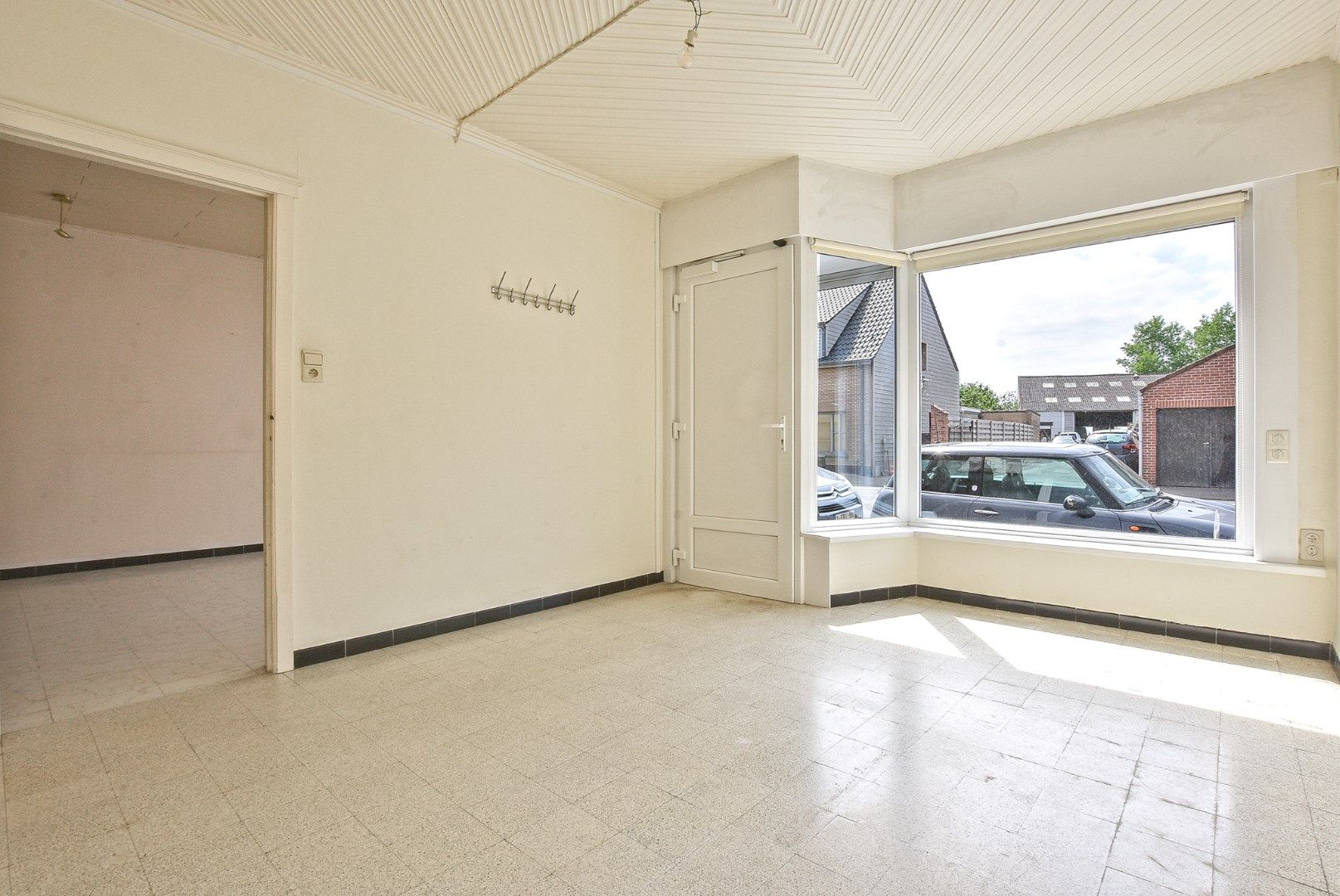 Gezinswoning met 3 slaapkamers en tuin te Diksmuide! foto 3